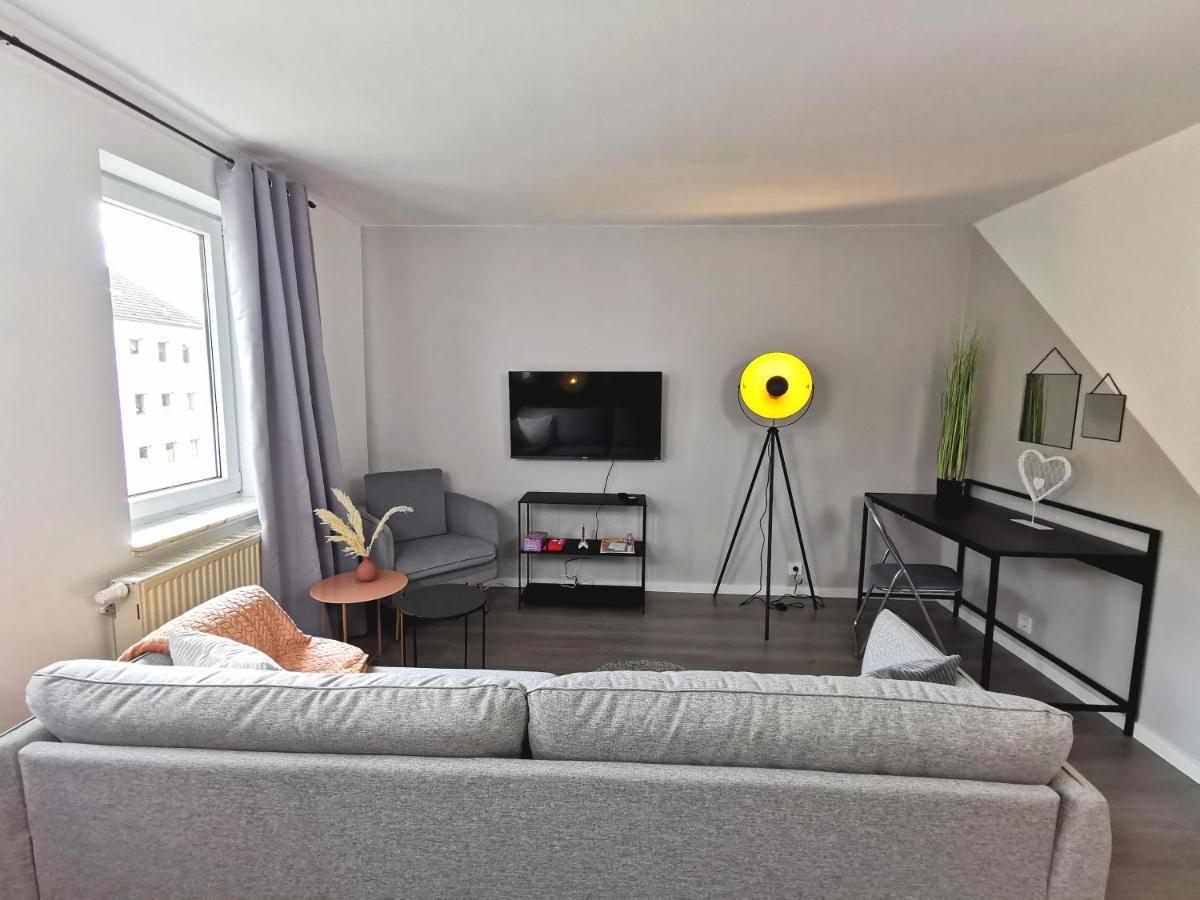 Bohnapartments Suedpark - Naehe Steigerwaldstadion - Gratis Parkplatz - Wlan - Vollausstattung Ерфурт Екстериор снимка