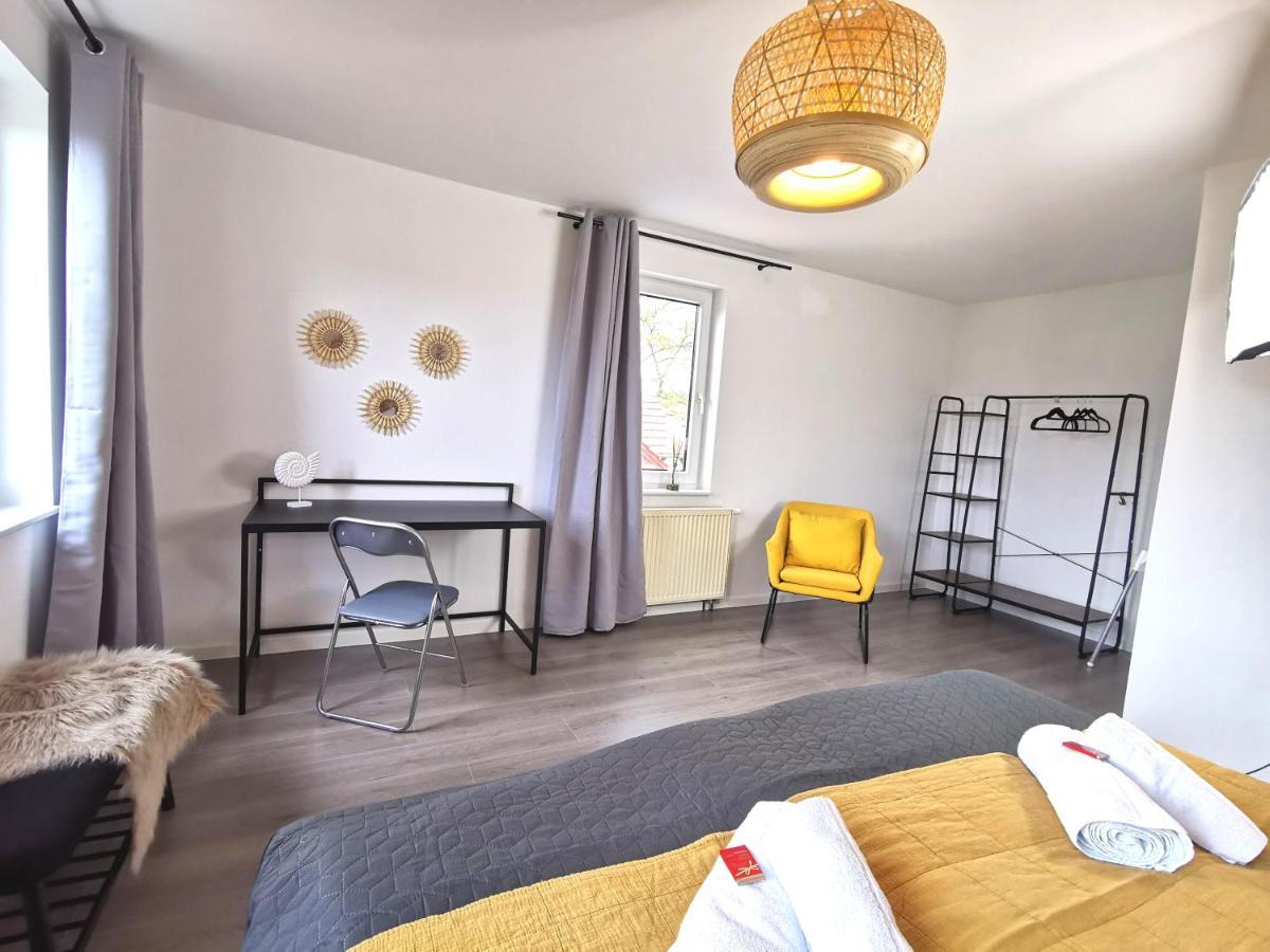 Bohnapartments Suedpark - Naehe Steigerwaldstadion - Gratis Parkplatz - Wlan - Vollausstattung Ерфурт Екстериор снимка